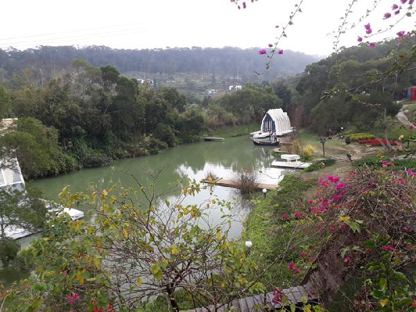  菲律賓旅客 格林奇幻森林 包車旅遊